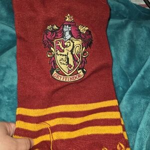 Gryffindor Scarf with Crest